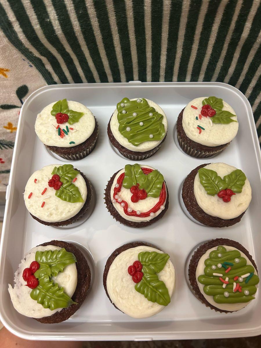 Christmas Cupcake Treats